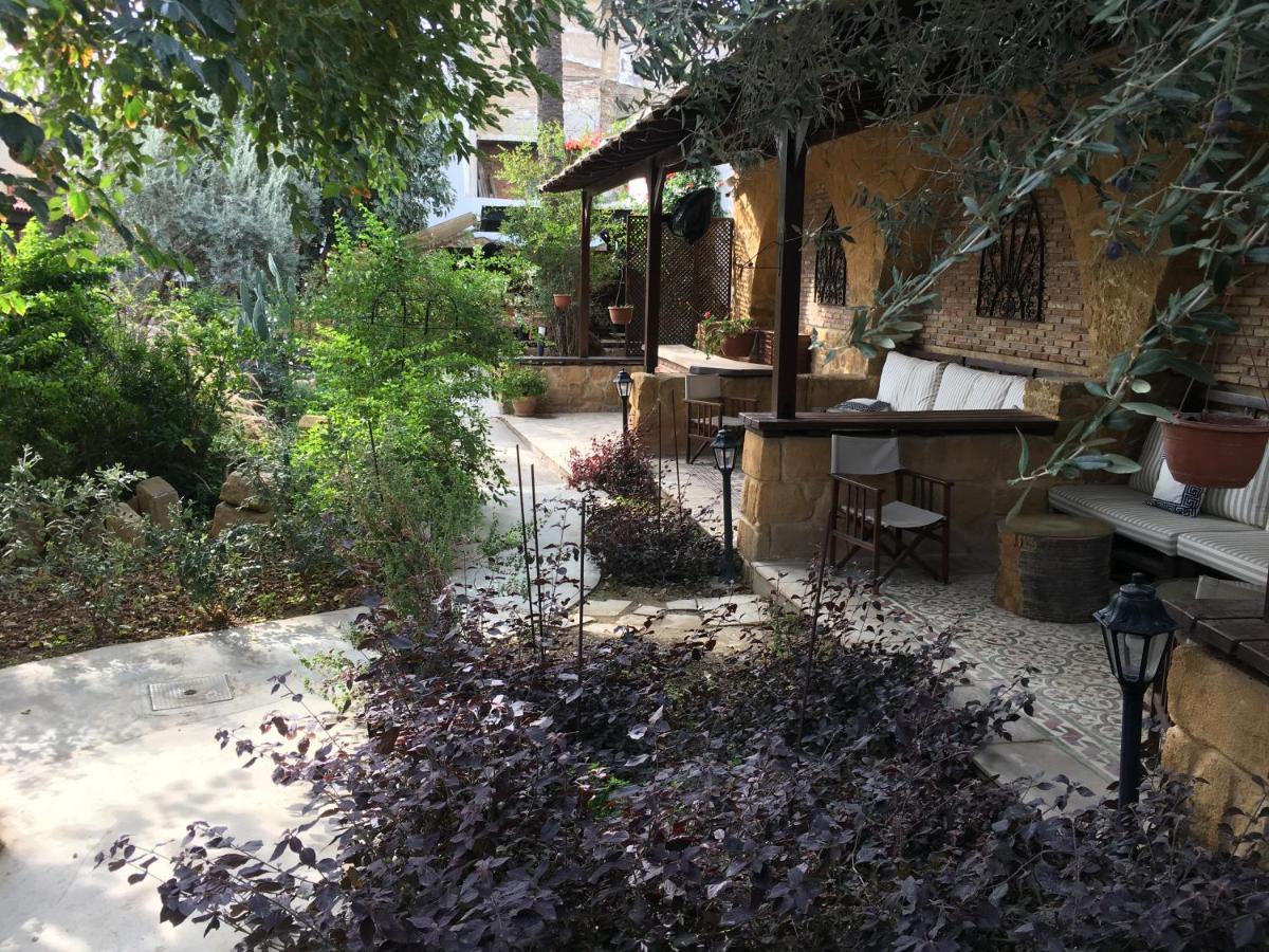 Palm Garden Guest House Nikosia Bagian luar foto